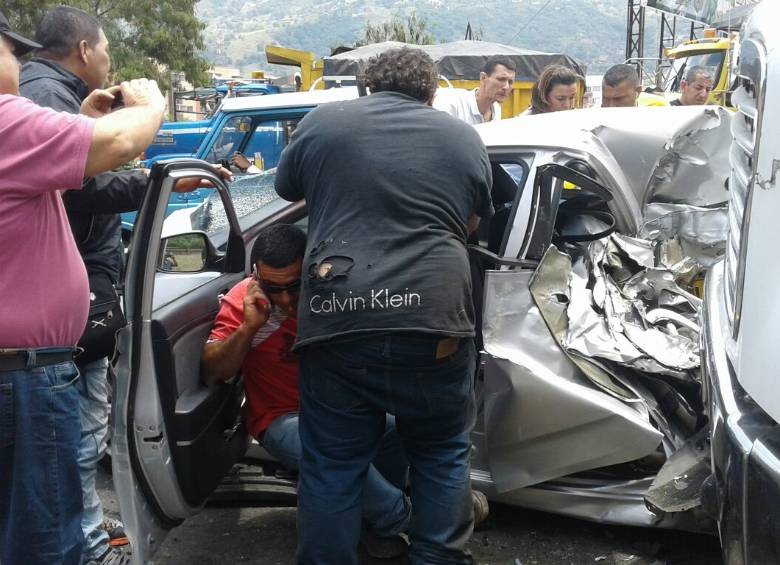 Accidente entre Girardota y Copacabana deja tres muertos