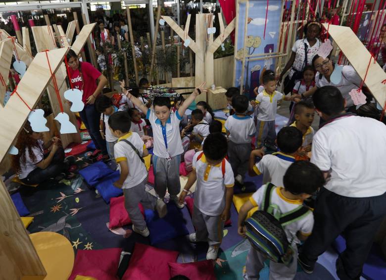 El viaje por los rincones del país al ritmo de los niños