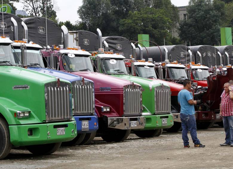 A partir de la media noche de este lunes los camioneros irán a paro tras no lograr un acuerdo con el gobierno. FOTO donaldo zuluaga