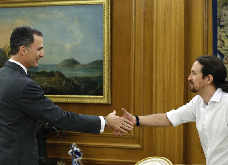 El rey se ha reunido con los líderes de todos los partidos, entre ellos Pablo Iglesias. FOTO afp