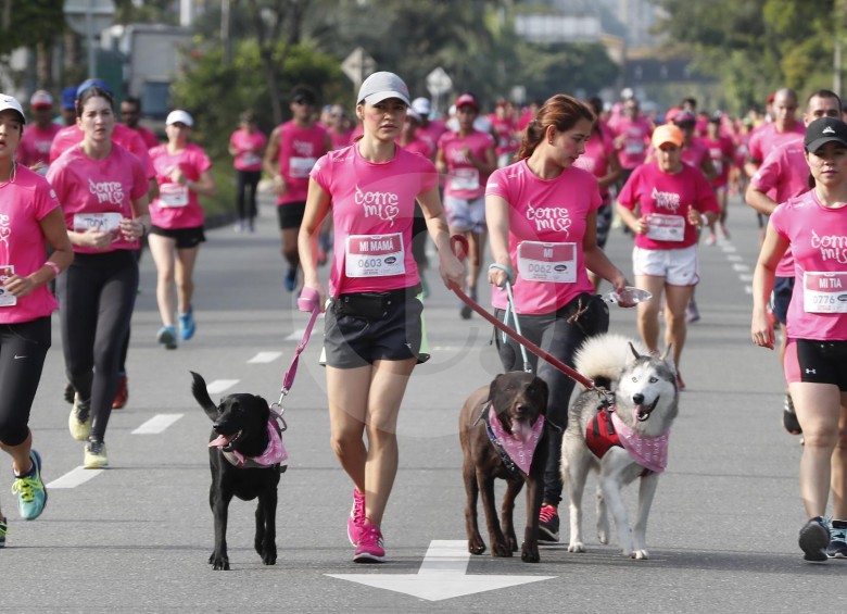 La carrera rosa por la mujer