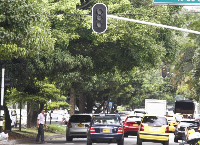 La falla afectó además varios semáforos lo que provocó caos vial en el suroriente de Medellín. FOTO ARCHIVO