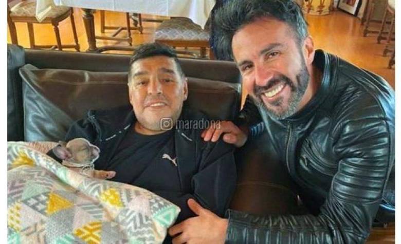 Leopoldo Duque era el médico personal de Maradona. FOTO @MARADONA