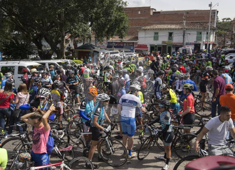 Al final, en el parque de Barbosa, todo fue una muestra más de la fraternidad de la cita. Fotos Donaldo Zuluaga
