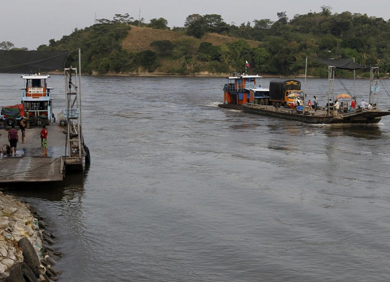 Según el contrato que tenía el consorcio, antes de terminar 2016 se debían tener indicadores definitivos para la navegación las 24 horas entre Puerto Berrío (foto) y Barranquilla. FOTO donaldo zuluaga