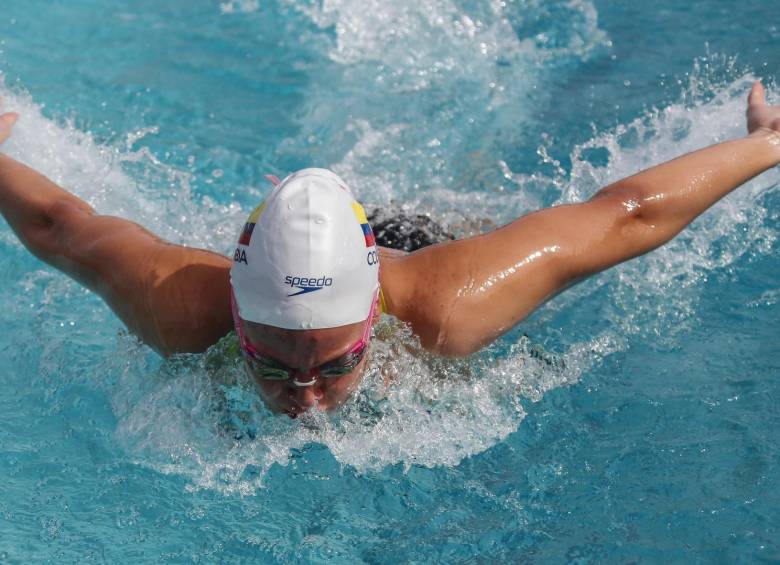 Karen cerró un año mágico con marca y cupo suramericano