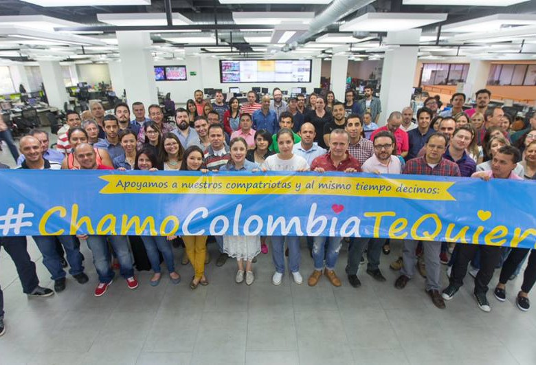 Además de las fotografías de los colombianos expulsados del vecino país, en redes se han compartido imágenes que promueven etiquetas a favor o en contra de la medida. FOTOS Cortesía