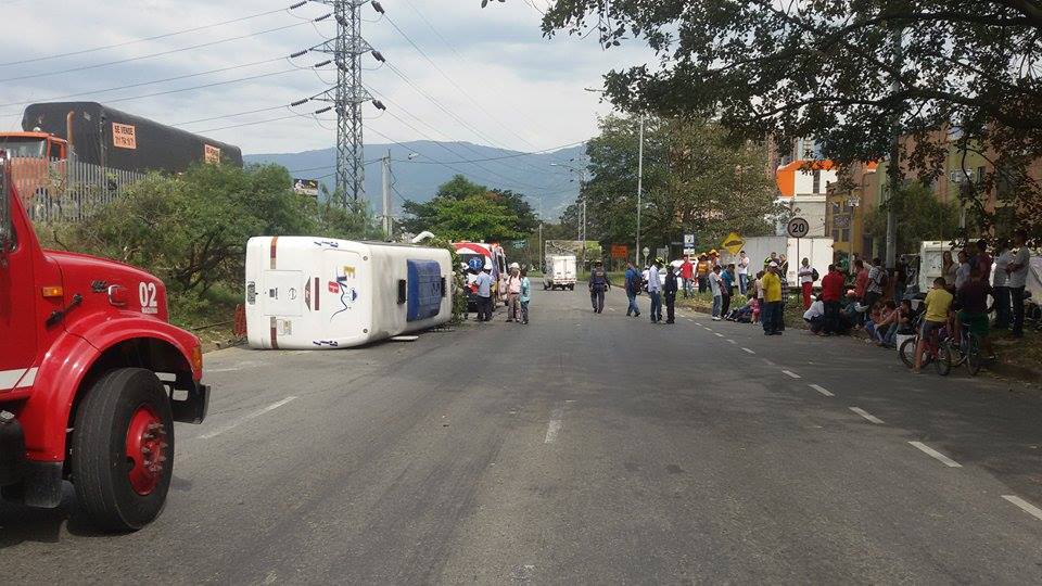 Heridas ocho personas por accidente de un bus en Sabaneta