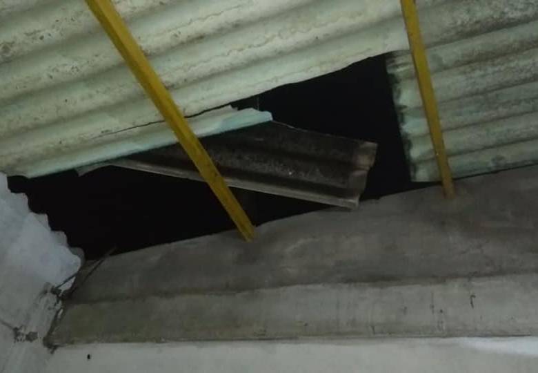 Vendaval dejó árboles caídos y destechó viviendas en Chigorodó