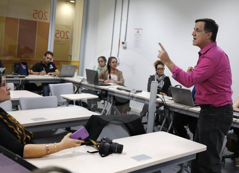La actualización permanente, rápida y concisa sobre temas específicos es uno de los beneficios que brindan los diplomados. FOTO JUan Antonio Sánchez