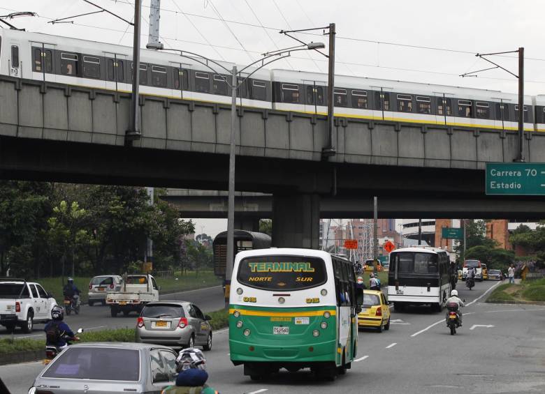 La Línea C tiene como prioridad en este momento descongestionar la estación San Antonio. Convertirla en comercial implicaría pasarla a doble línea, lo que es muy costoso. FOTO jaime pérez