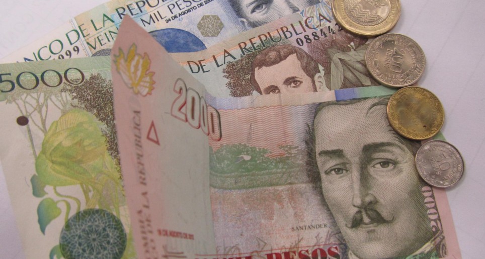 28.350 pesos aumentó el salario mínimo para 2015. FOTO ARCHIVO