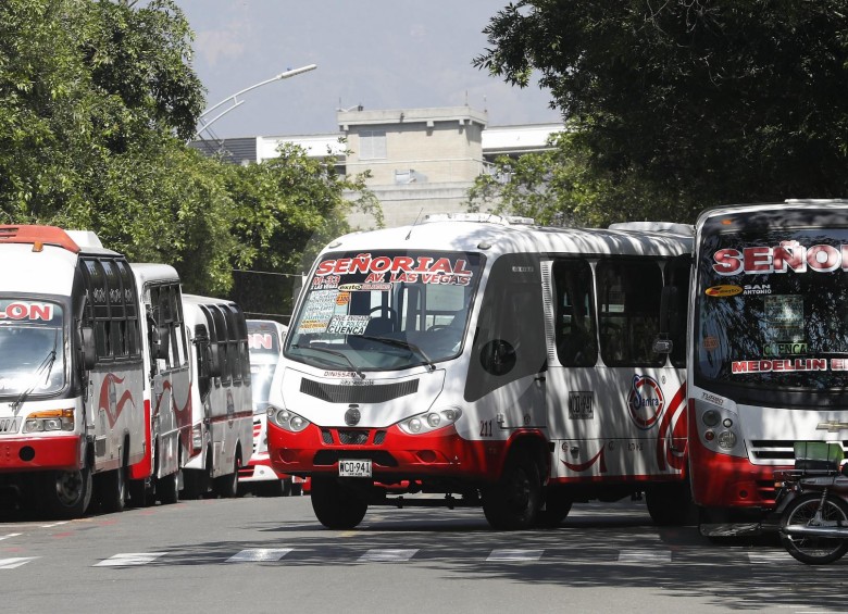 Se calcula que cerca de 25.000 usuarios se vieron afectados por el cese en la circulación de los buses. FOTO ARCHIVO