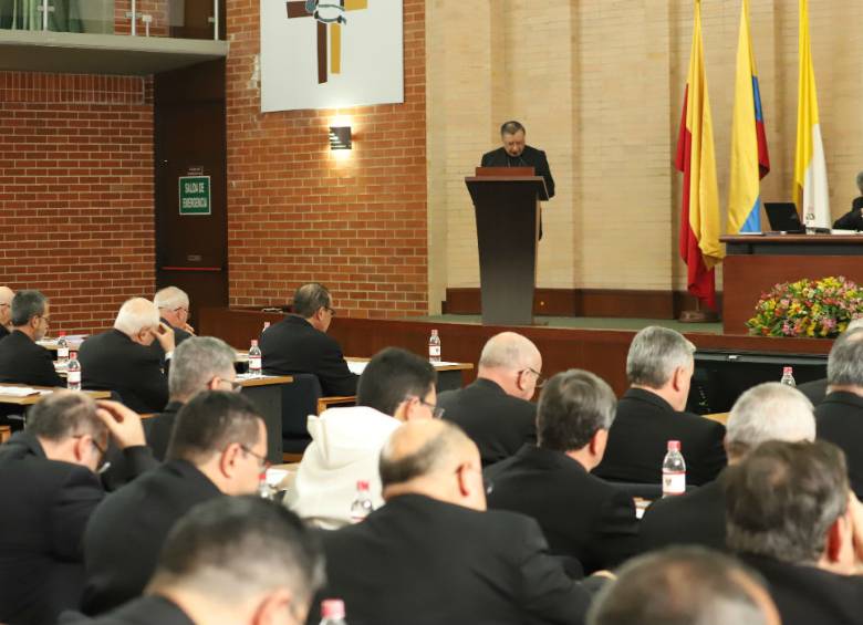 La Conferencia Episcopal de Colombia presenta al ministerio de Salud observaciones al proyecto de resolución por medio de la cual se emite una regulación única para garantizar la interrupción voluntaria del embarazo. Foto Colprensa