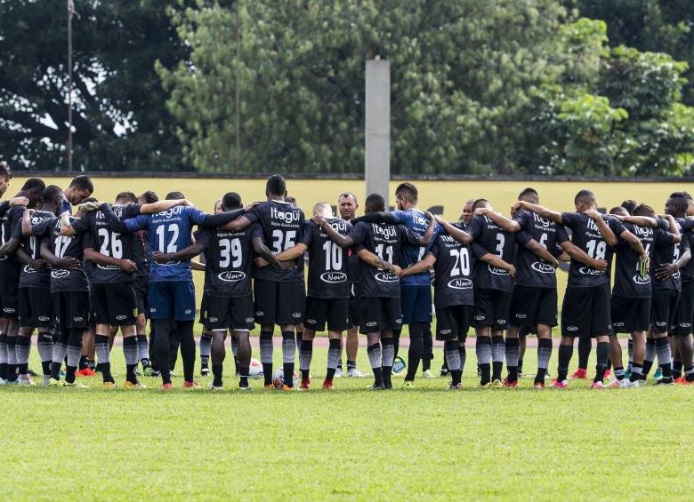 Leones prepara su debut en la A, este sábado. FOTO jaime pérez