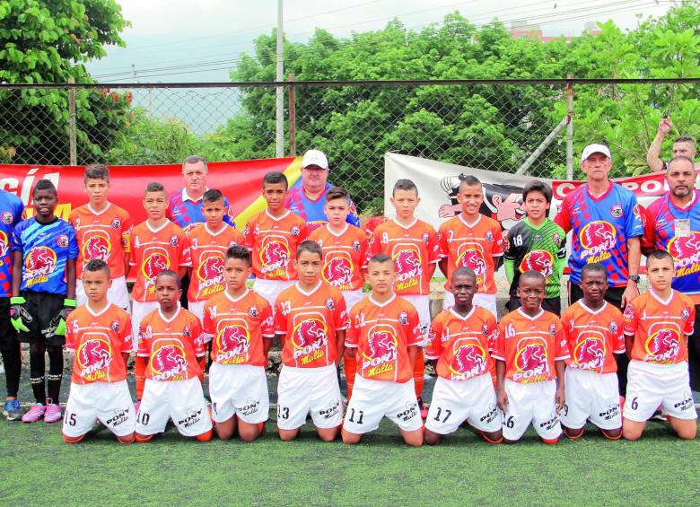 Envigado llega a su décimosegunda participación. Técnico: Jorge Betancur. Jugadores: Santiago Asprilla, Juan J. Henao, Hárold Pereira, Juan D. Sepúlveda, Juan D. Seña, Juan D. Gutiérrez, Tomás Soto, Cristian Angulo, Agustín Sánchez, William Hurtado, Carlos Gutiérrez, Juan S. Vásquez, Juan E. Cortés, Jaime Miranda, Yúnior Roldán, Kevin Mosquera, Josep Mejía, Juan E. García.