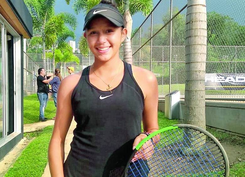 Kelly Vargas espera pasar hoy a semifinales del Nacional grado 1 que se disputarán mañana. FOTO CORTESÍA LIGA DE TENIS DE CAMPO
