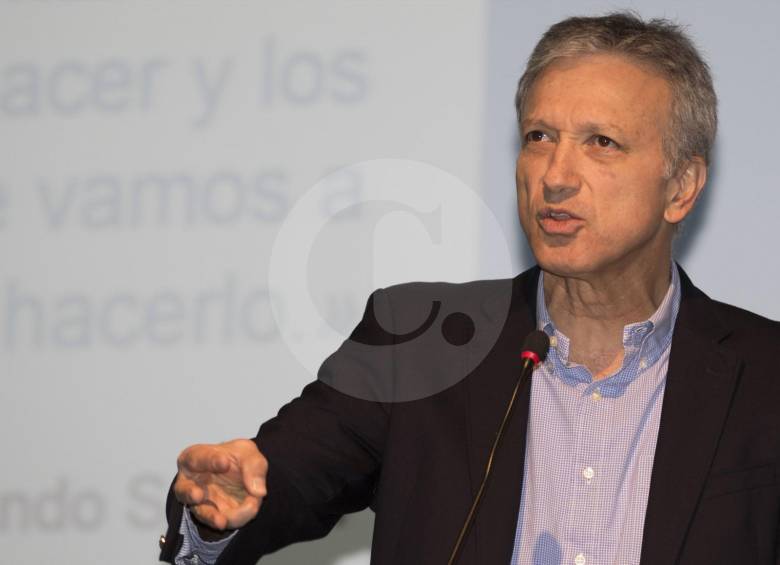 Gonzalo Alberto Pérez fue galardonado como el presidente del año en materia empresarial. FOTO Donaldo Zuluaga.