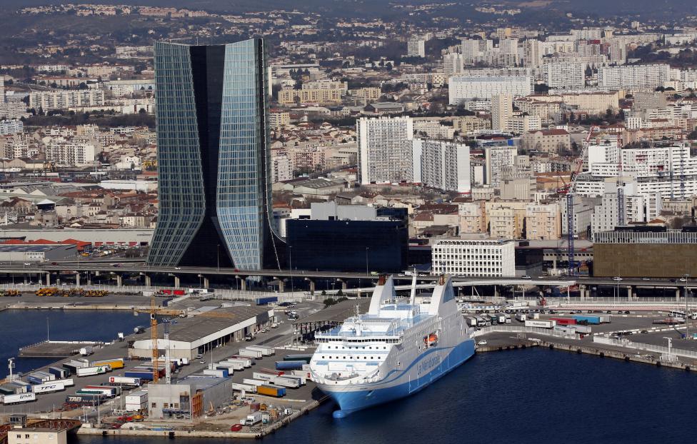 Sede de la empresa naviera CMA-CGM Shipping Company en Marsella, Francia. FOTO Reuters