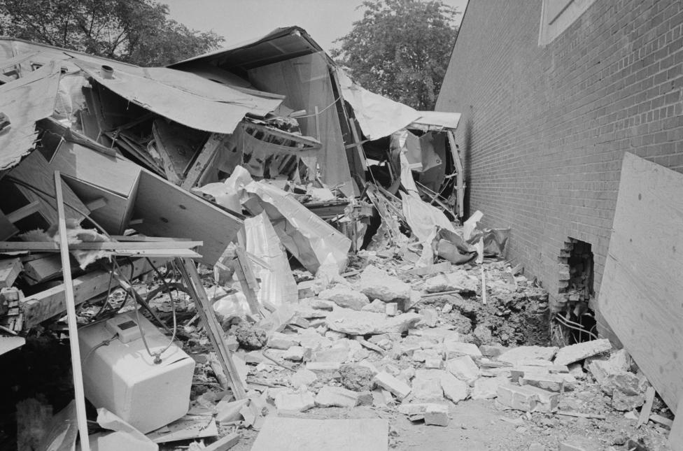 Restos de la explosión de una bomba cerca del Motel Gaston donde Martin Luther King, Jr., y líderes de la Conferencia de Liderazgo Cristiano del Sur se alojaban durante la campaña de Birmingham del movimiento de derechos civiles, 14 de mayo de 1963. FOTO Reuters / Biblioteca del Congreso