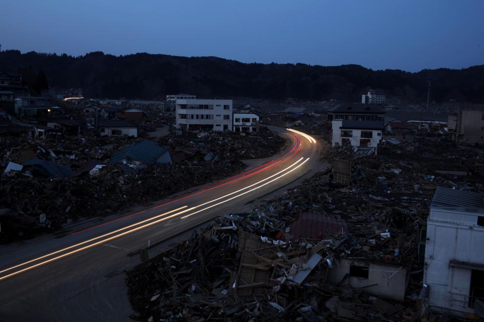 Continúan sin poder volver a sus hogares más de 228.000 evacuados por los daños causados por el tsunami o por la contaminación radiactiva emanada de Fukushima. FOTO Reuters