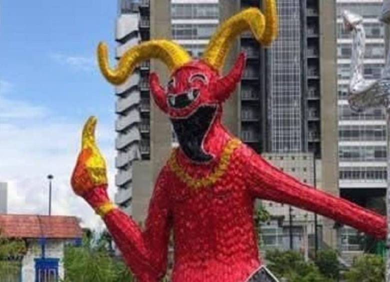 Esta es la imagen del diablo que EPM instaló en Parques del Río. FOTO Cortesía
