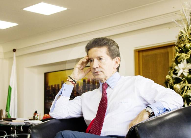 Gobernador se la juega por renovar su gabinete