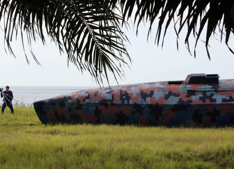 El cementerio de navíos que deja la guerra contra las drogas en Tumaco