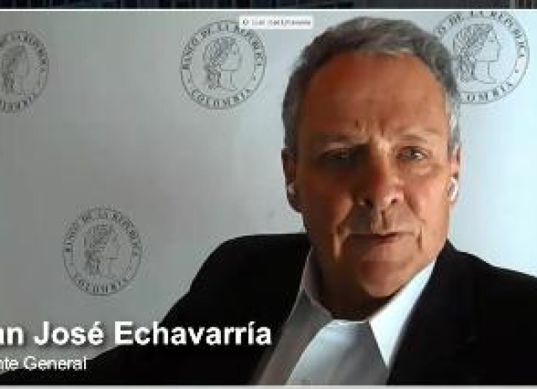 Juan José Echavarría, gerente del Banco de la República, detalló los alcances de la reducción de la tasa de interés a 2 %. Foto tomada Banco de la República