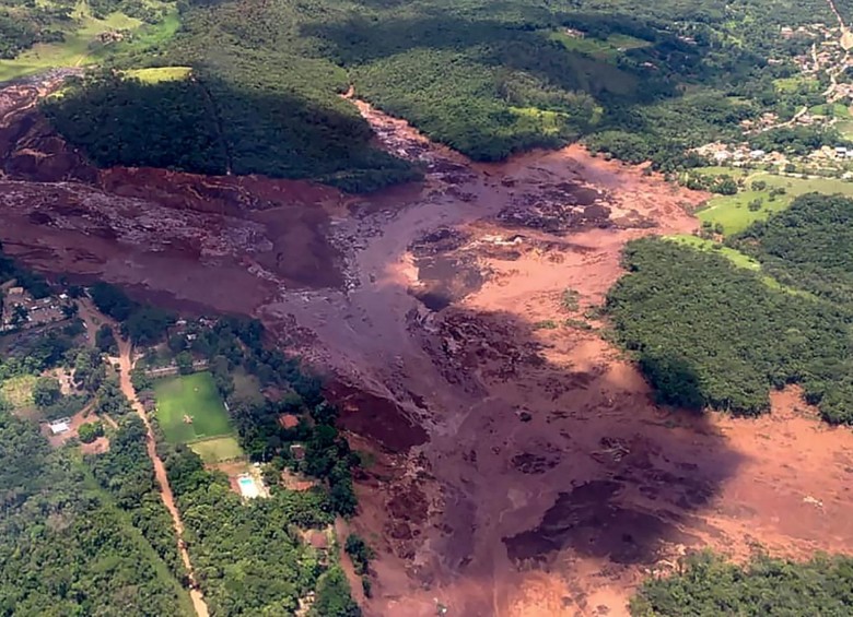 Unas 200 personas desaparecidas deja la ruptura de un dique minero en la localidad de Brumadinho, en el estado brasileño de Minas Gerais. FOTO AFP