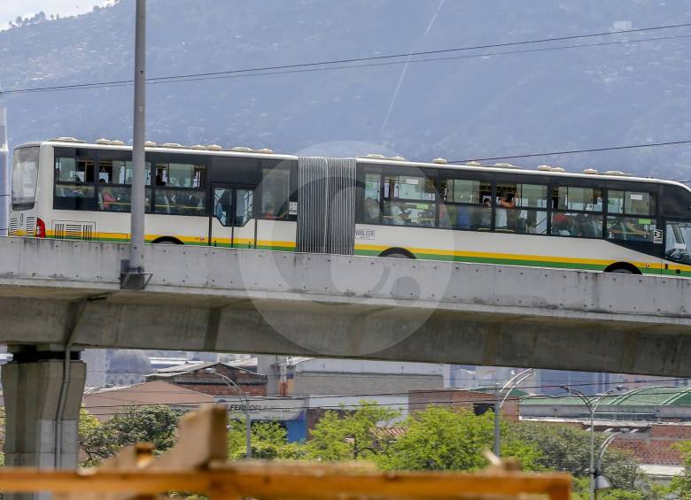 Según los expertos nacionales y extranjeros, es indispensable medir la calidad del servicio público prestado para hacer los correctivos necesarios con el fin de mejorar la calidad de vida de los usuarios que lo utilizan cotidianamente. FOTO juan antonio sánchez