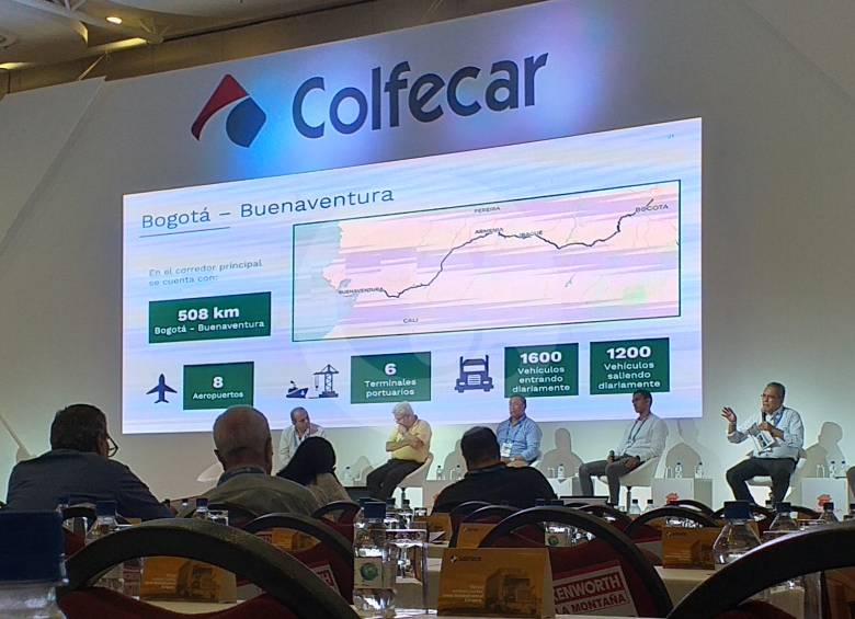 Los transportadores de carga demandaron acciones por parte de las autoridades colombianas para frenar la competencia desleal por parte de los ecuatorianos. FOTO Ferney Arias