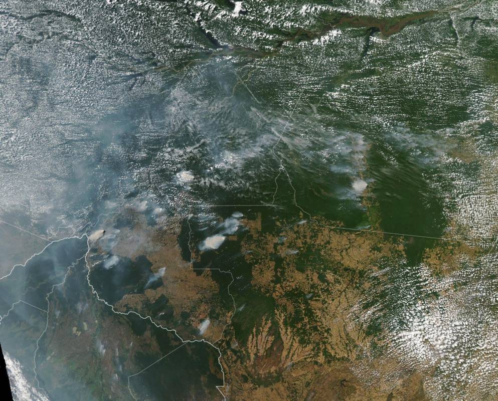 Según el Instituto Nacional de Investigaciones Espaciales (Inpe), entre el 1 de enero y el 19 de agosto de este año se han registrado 72.843 focos de incendios en la Amazonia, 83 % más que en el mismo periodo de 2018. Foto: EFE