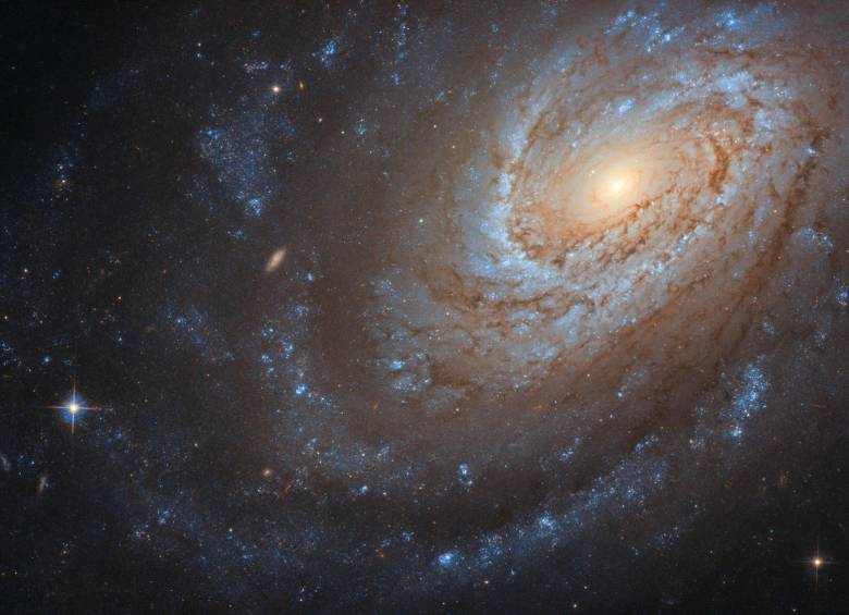 Foto capturada por el Hubble de la galaxia NGC 4651. Foto ESA/Hubble & NASA, D. Leonard