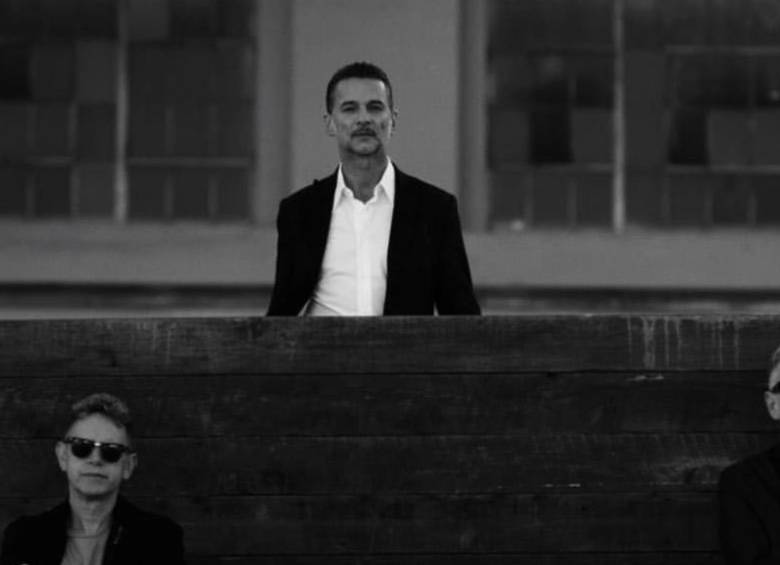 El primer lanzamiento del disco Spirit es la canción Where’s the Revolution que ya tiene un video dirigido por Anton Corbin. FOTO: Instagram @depechemode