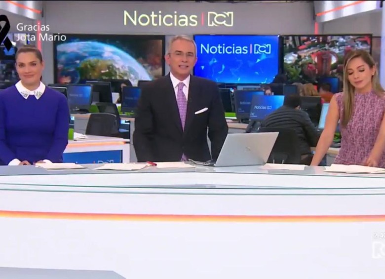 Los noticieros colombianos tuvieron que dar la información de la muerte de Jota Mario durante sus emisiones del medios día. FOTO: RCN