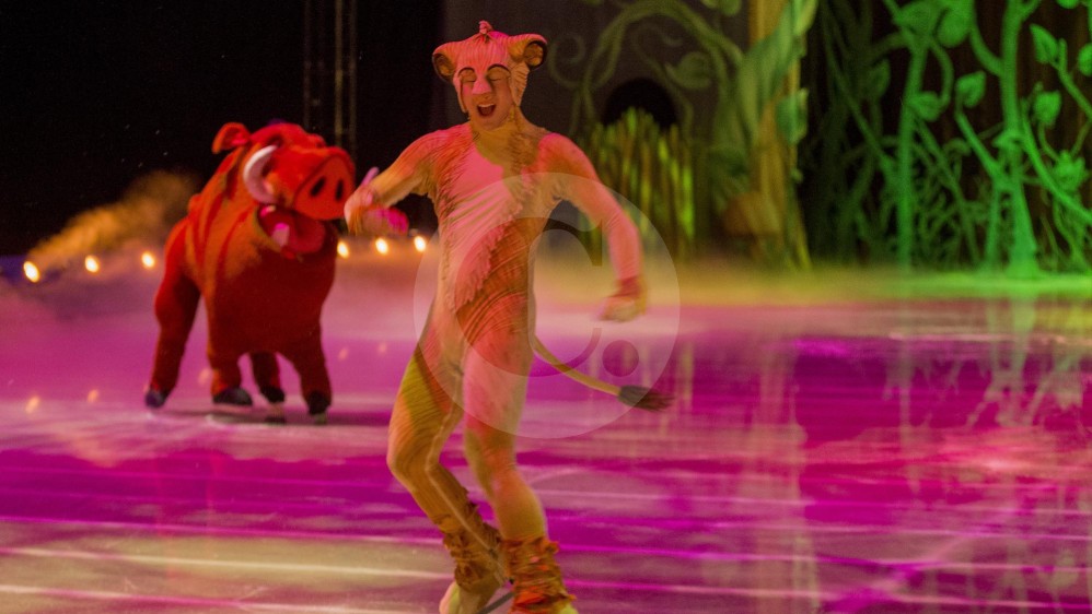 Timón y Pumba, los amigos de Simba en el Rey león son parte de los 50 personajes de Disney que se apreciarán en el evento. 