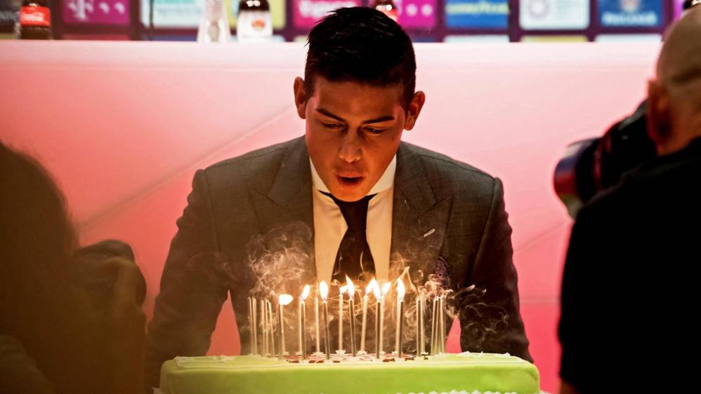 La llegada al Bayern Múnich coincidió con la celebración del cumpleaños 26 de James Rodríguez. FOTO EFE