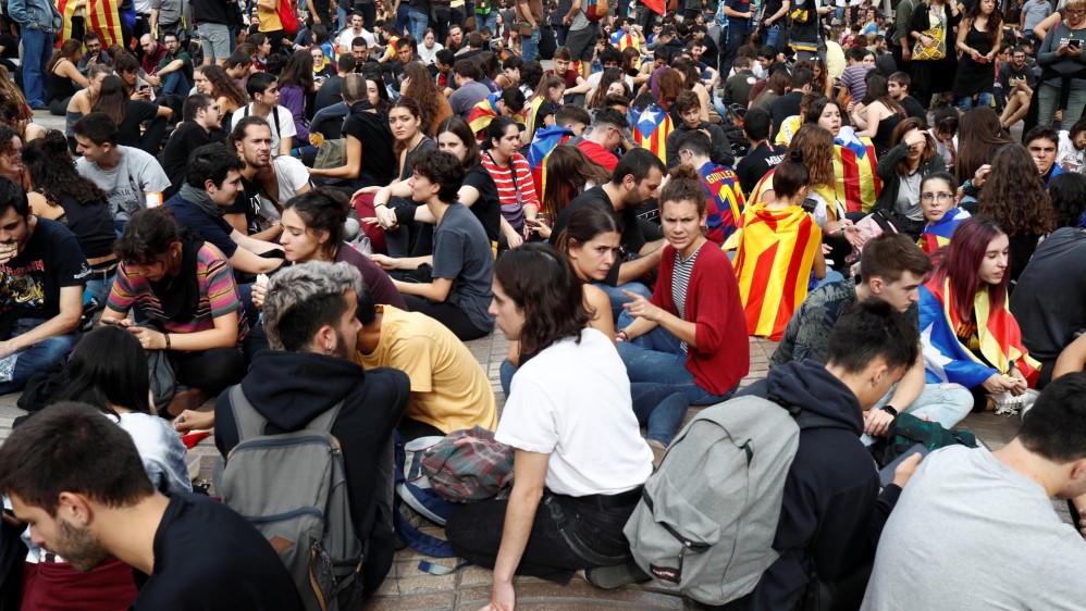 Según un sondeo publicado en julio por un instituto del gobierno regional, un 44 % de catalanes apuesta por la secesión frente a un 48,3 % en contra. FOTO Reuters