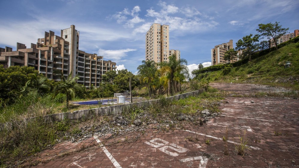 Este es el panorama hoy de el lote donde estaba construido el condominio de apartamentos Space después de 7 años de su colapso. Foto: Carlos Velásquez F