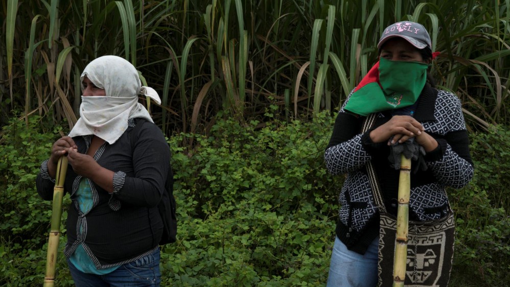 Mujeres Nasa participan en todas las actividades de la etnia en igualdad de condiciones y hacen parte del movimiento “Liberación de la Madre Tierra”. Foto: Federico Ríos, Reuters.