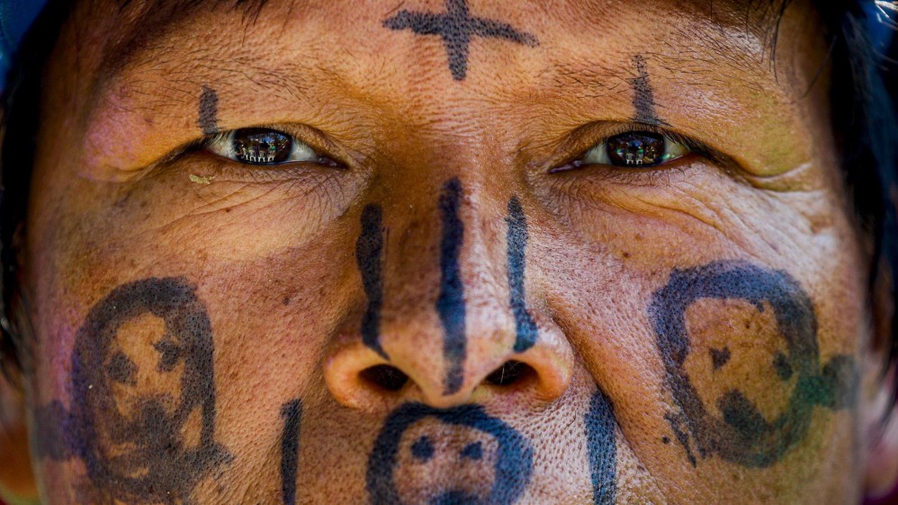 Los Indígenas siguen resistiendo a pesar de las violaciones a los derechos humanos que han sufrido por grupos armados que los quieren despojar de sus tierras ancestrales. Foto: Manuel Saldarriaga Quintero.